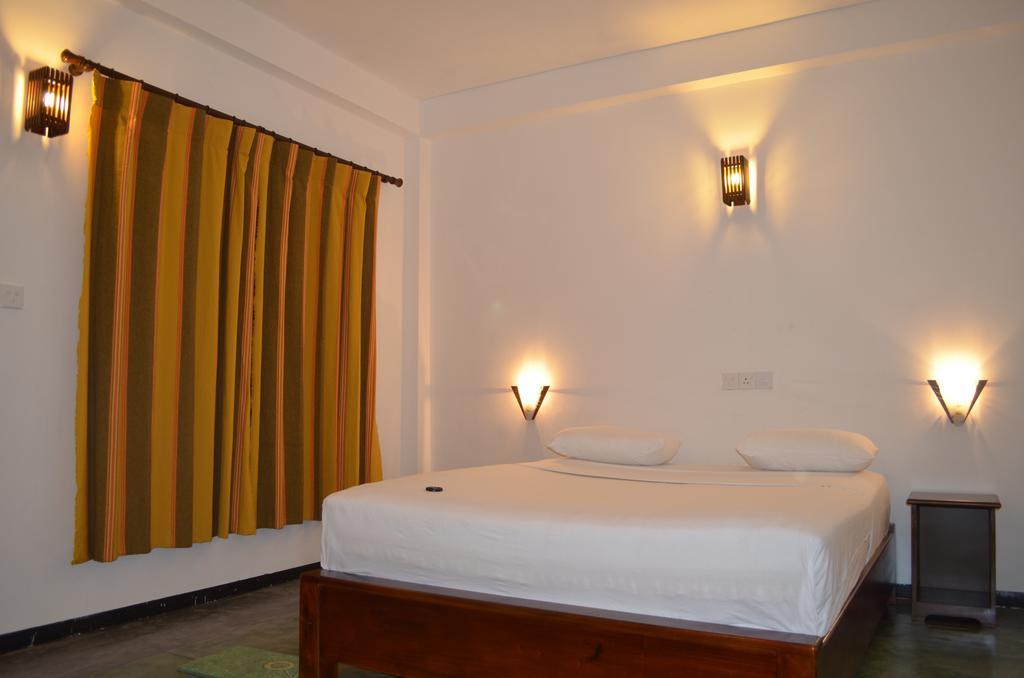 Luvi Lucas River Side Weligama Zimmer foto